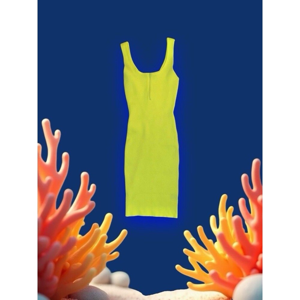 New Look Woman’s 1X Bodycon Dress Neon Green